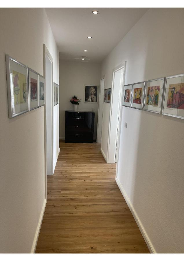 Attraktive Wohnung Mit Balkon Zum Gruenen Hinterhof Шверин Экстерьер фото